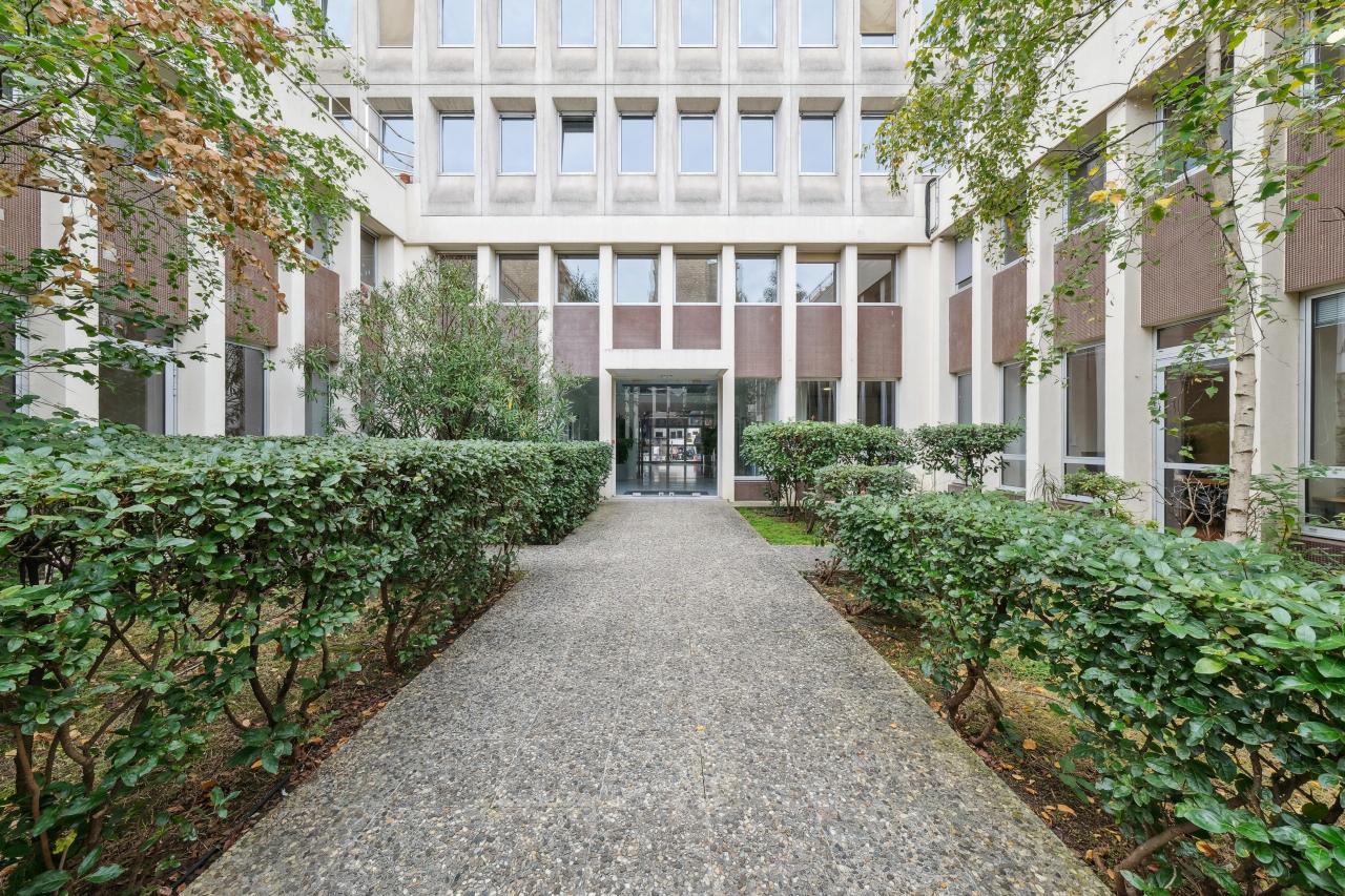 Bureau Paris 602m² Location bureau Paris OLBUR2423588 1